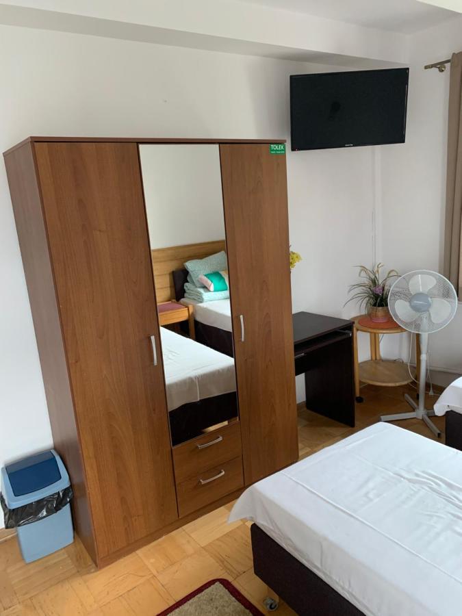 Pracownicze Tolek Hostel Warszawa